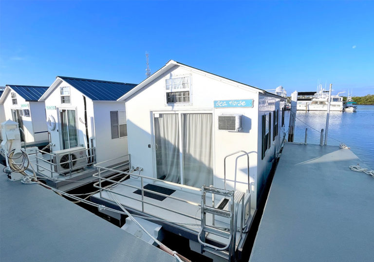 Houseboat Vacation Rentals in The Florida Keys Mangrove Marina