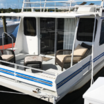 houseboats for rent